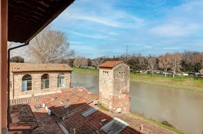 Vista sul fiume nelle vicinanze dell'appartamento