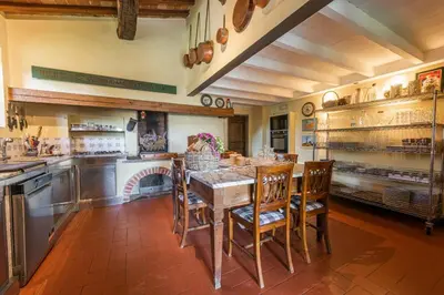 Cucina o angolo cottura di Villa Riflessi di Fiesole - Piscina - Vista Firenze