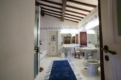 Bagno di Casa Strada