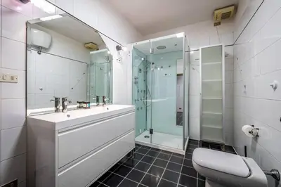Bagno di YD stylish San Frediano retreat