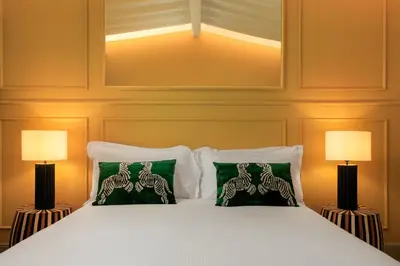Letto o letti in una camera di ENCHANTING PENTHOUSE with a breathtaking 360 degrees Panoramic View in the Heart of Florence