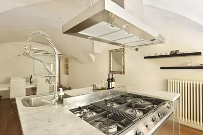 Cucina o angolo cottura di Historic Loft in the Heart of Florence