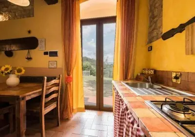 Cucina o angolo cottura di Wine Experience - Villa Aurora - Villa Rubino