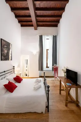 Letto o letti in una camera di Keys of Italy -Monalda 2 Big & Small - 2 Apts nearby Palazzo Strozzi