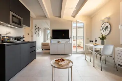 Cucina o angolo cottura di Via Avelli, 4 - Florence Charming Apartments - Attico al 5to piano senza ascensore vicino Stazione Con terrazza con Vista Santa Maria Novella