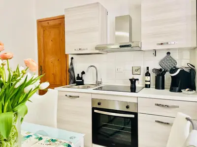 Cucina o angolo cottura di Tiny Apartment 8