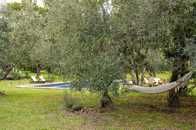 Giardino di San Niccolò a Olmeto, Torre e Chiesa del XIII secolo