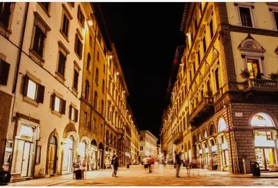 Planimetria di Centro Storico steps from Duomo and Signoria 2 Bdrs 5 P