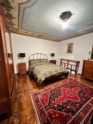 Letto o letti in una camera di Rustic Retreat with Tuscan Views near Florence