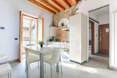 Cucina o angolo cottura di The Tower Suite next to Uffizi Gallery