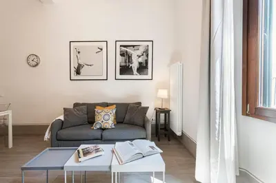 Area soggiorno di San Antonino Elegant Renovated Cosy Central Plus