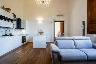 Cucina o angolo cottura di La Dimora Moderna in Palazzo Storico - Con Suite Privata