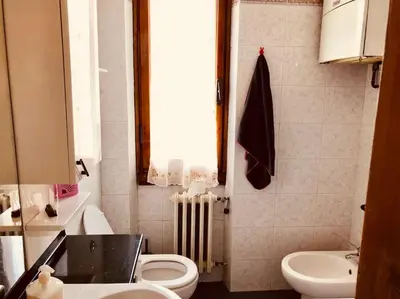 Bagno di Appartamento in San Donato Novoli a poca distanza dalla Tranvia