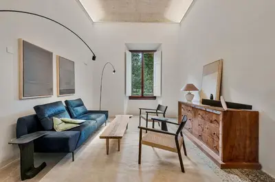 Area soggiorno di Three Rooms D'AZEGLIO 12