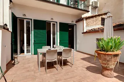 Balcone o terrazza di San Gallo Apartment by Mamo Florence