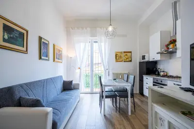 Cucina o angolo cottura di Isolotto - Appartamento Affitto Firenze by Hôtea
