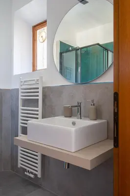 Bagno di Cozy and Bright Flat - Top Floor with Elevator