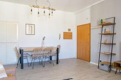 Planimetria di Cozy and Bright Flat - Top Floor with Elevator