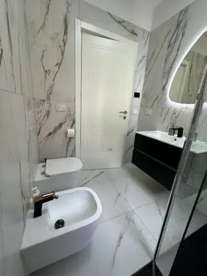Bagno di Appartamento Interno 2