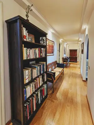 Biblioteca nell'appartamento