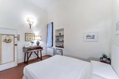 Letto o letti in una camera di UNYCA - Florence Central 2 Bedroom Apartment