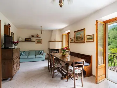 Area soggiorno di Holiday Home Sant'Ansano by Interhome