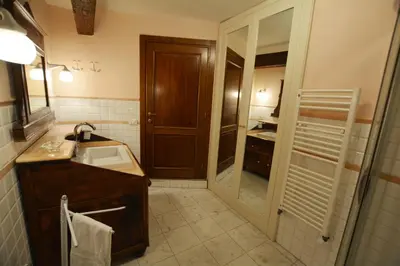 Cucina o angolo cottura di UNYCA - Florence Spacious Apartment