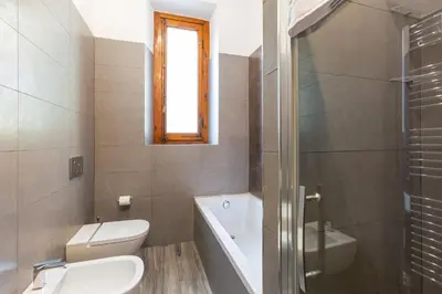 Bagno di GuestHost - Lights, Camera, Action! - Florence Apt