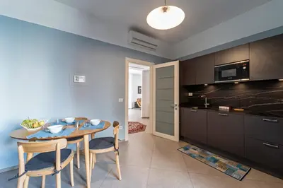 Cucina o angolo cottura di UNYCA - Bright Florence Apartment
