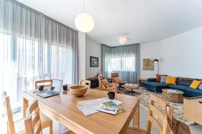 Area soggiorno di UNYCA - Bright Florence Apartment