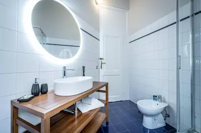 Bagno di YD Comfort & Style in Central Florence 3BR Apartment