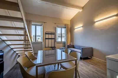 Area soggiorno di YD charming two-level apartment in central Florence