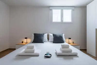 Letto o letti in una camera di Valentini Luxury Loft-18 by train to Florence-PARKING FREE