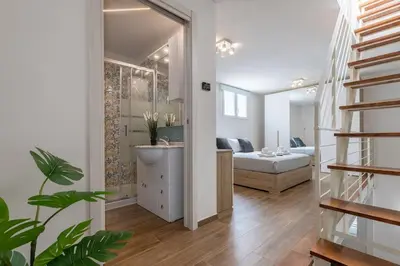 Letto o letti in una camera di Valentini Luxury Loft-18 by train to Florence-PARKING FREE