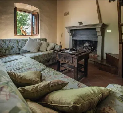 Area soggiorno di Sophisticated 1BR Apartment in Florence countryside