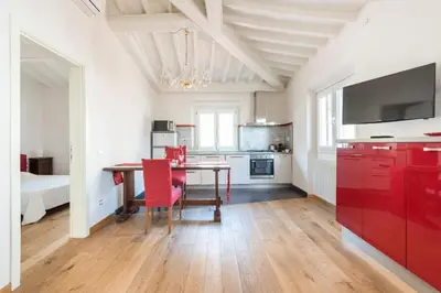 Cucina o angolo cottura di Loveweekends with Duomo View