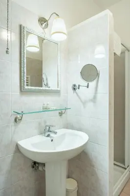 Bagno di Keys of Italy -Vigna 1Anastasia-Florence 1Bedr Apt