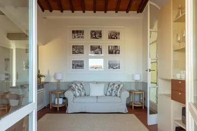 Area soggiorno di Ponte Vecchio Penthouse charming view