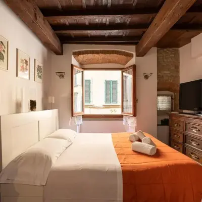 Keys of Italy- CorsoB-9- Studio by Palazzo Vecchio