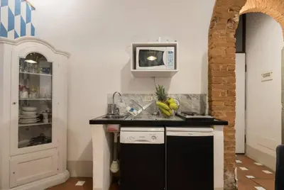 Cucina o angolo cottura di Keys of Italy -F3-Santa Croce one bedroom flat