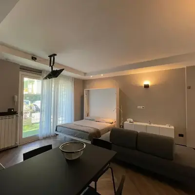 Suite 08