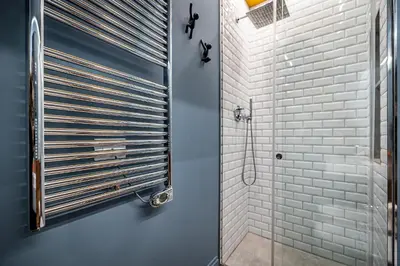 Bagno di Pop Tower Florence