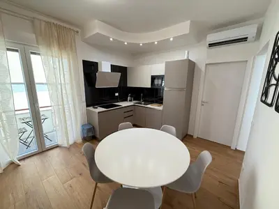 Cucina o angolo cottura di Villa Strozzi - Modern Apartament