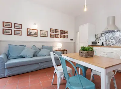 Area soggiorno di Little Corner in Santa Croce