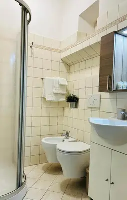 Bagno di Appartamento Puliti