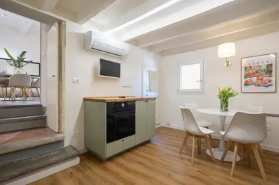 Cucina o angolo cottura di Florence Charming Apartments