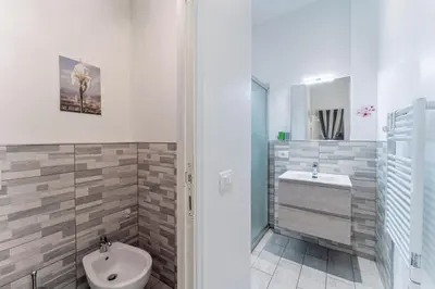 Bagno di UNYCA - Modern Studio in Florence