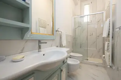 Bagno di Florence Cozy Apartment