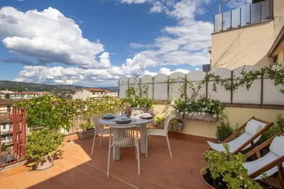 Balcone o terrazza di Modern Apartment with Skyline Views