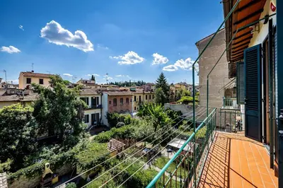 Balcone o terrazza di YD Florentine Charm & Comfort
